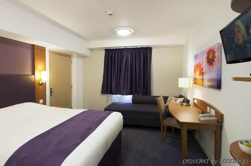 Crossroads By Chef & Brewer Collection Hotel Weedon Bec Kültér fotó