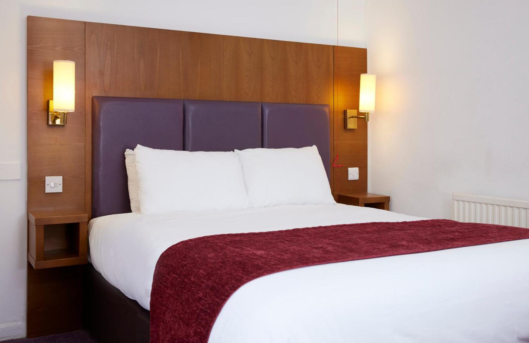 Crossroads By Chef & Brewer Collection Hotel Weedon Bec Kültér fotó