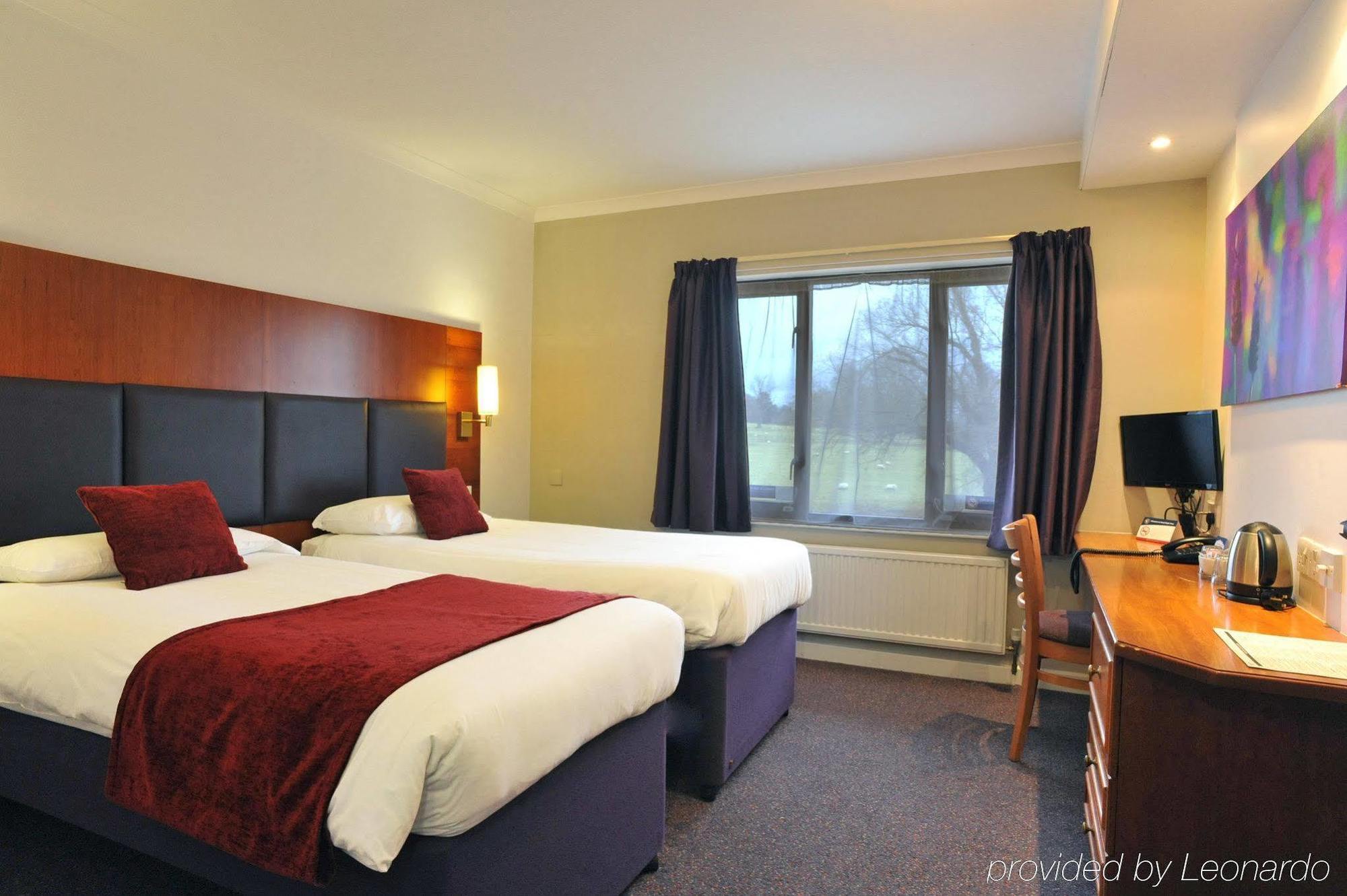Crossroads By Chef & Brewer Collection Hotel Weedon Bec Kültér fotó